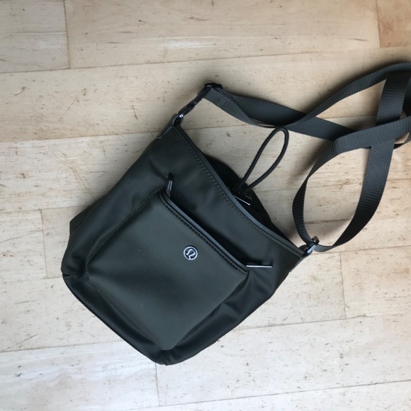 lululemon athletica Bags Lululemon Bucket Army Green Purse Poshmark
